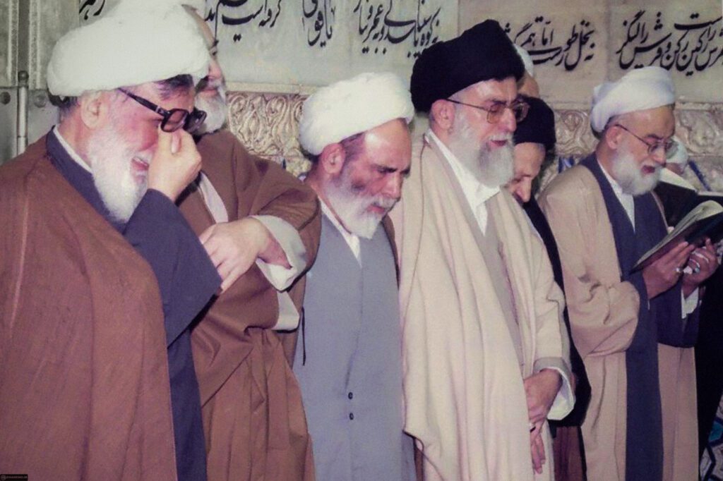 Ayetullah Hamaney'in Ayetullah Emami Kaşani'nin vefatının ardından taziye mesajı