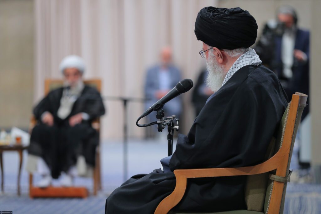 Uzmanlar Meclisi üyeleri Ayetullah Hamanei ile görüştü