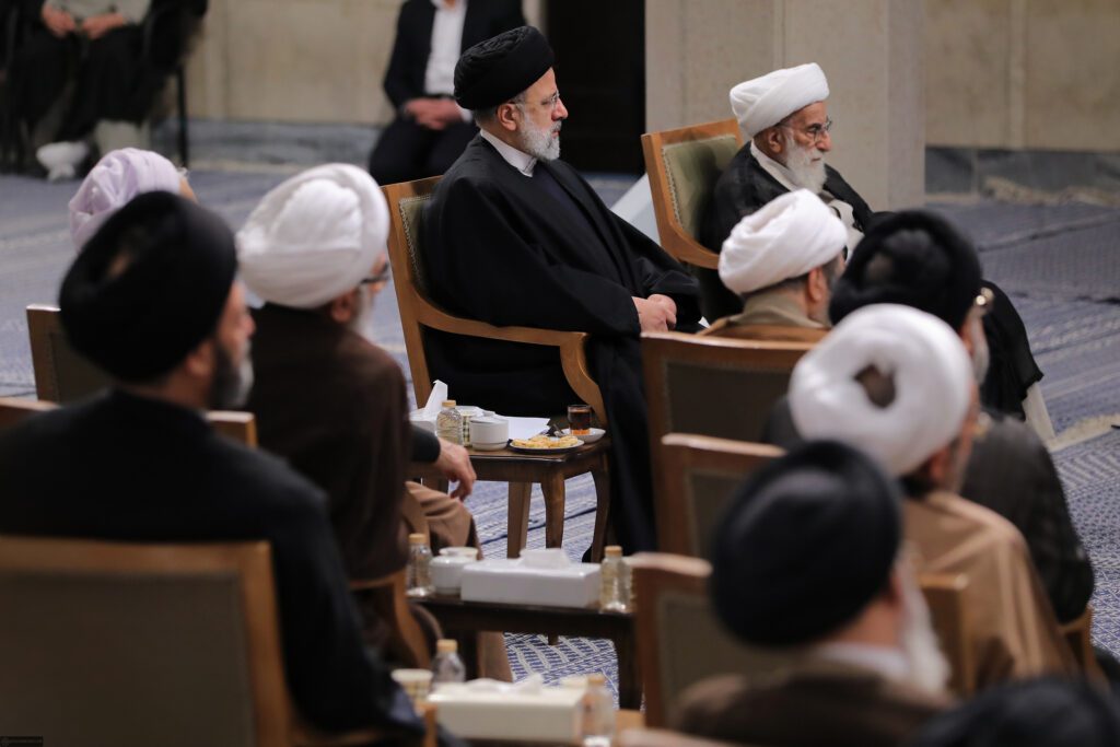 Uzmanlar Meclisi üyeleri Ayetullah Hamanei ile görüştü