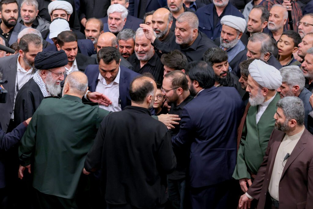 Devrim Lideri Kudüs yolu şehitlerin cenaze namazını kıldı