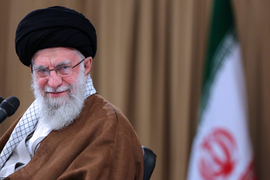 Ayetullah hamenei İş ve İşçi Haftası münasebetiyle işçilerle görüştü