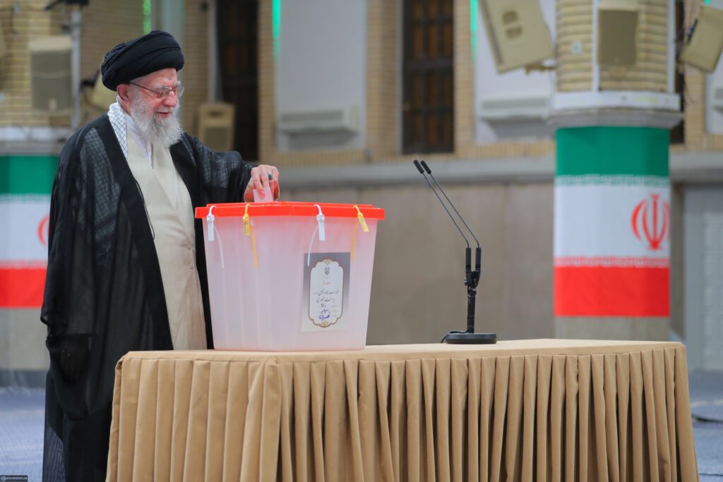 Yüce Allah millete başarı ve ülkeye refah nasip etsin