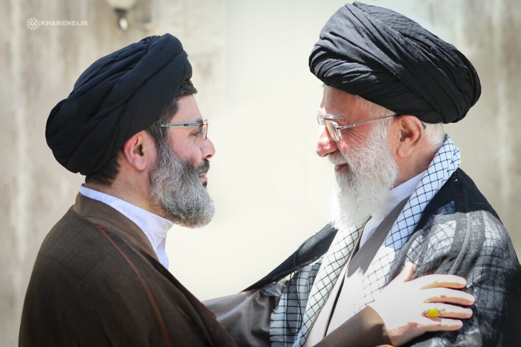 Devrim Lideri ve Şehit Seyyid Haşim Safiyüddin’in Görüntüleri