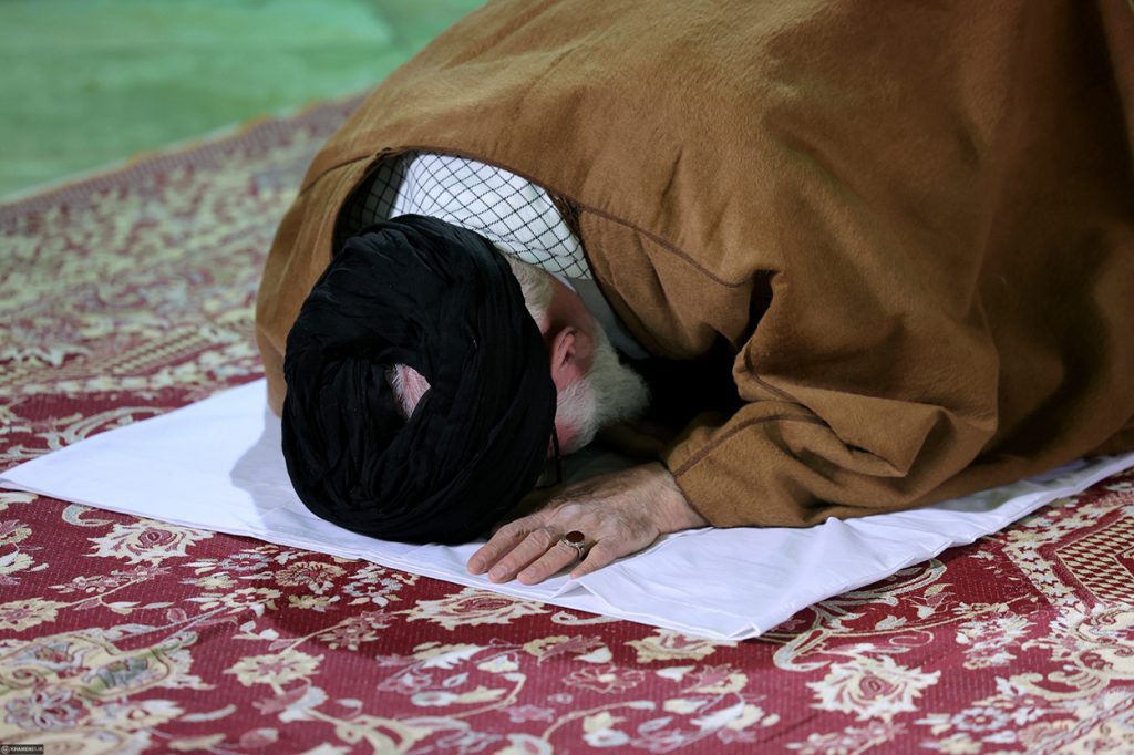 Devrim Liderinin, İmam Humeyni'nin Türbesi ve Behişt-i Zehra Ziyareti