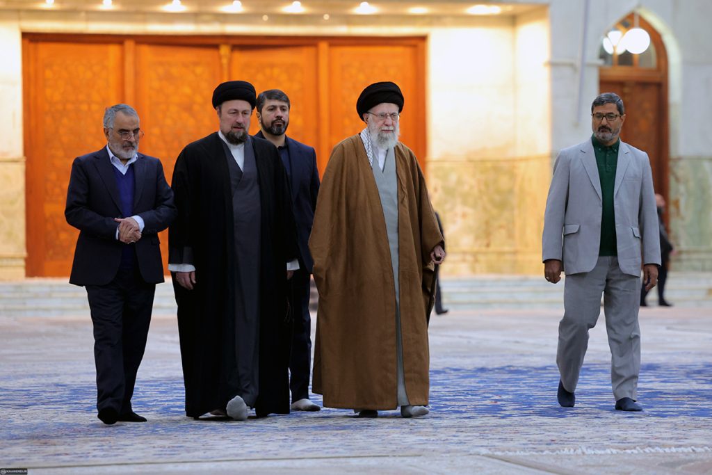 Devrim Liderinin, İmam Humeyni'nin Türbesi ve Behişt-i Zehra Ziyareti
